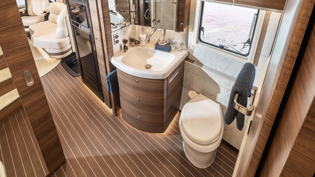 (تصاویر) خانه به دوشی ۵۸۰ هزاری دلاری!