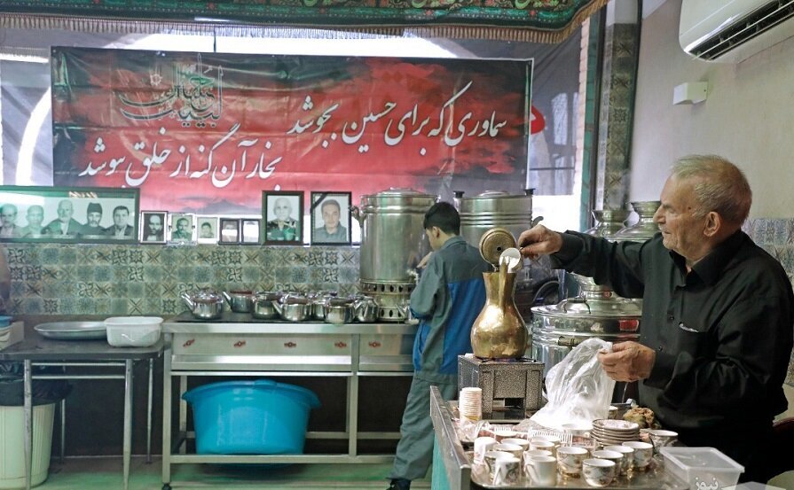 نذری ۱۷۰ساله قجری در این تکیه قدیمی تهران