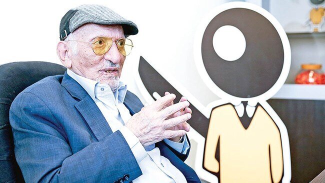 خودکاری که معطر و خاطره شد | اولین تولیدکننده لوازم‌التحریر کیست؟