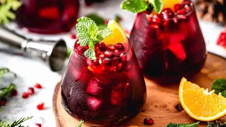 طرز تهیه کوکتل انار به ۶ روش مختلف؛ ساده و خوشمزه