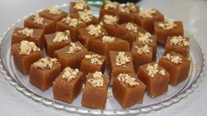 طرز تهیه باستخ (لوزانک)؛ دسر خوشمزه ارومیه