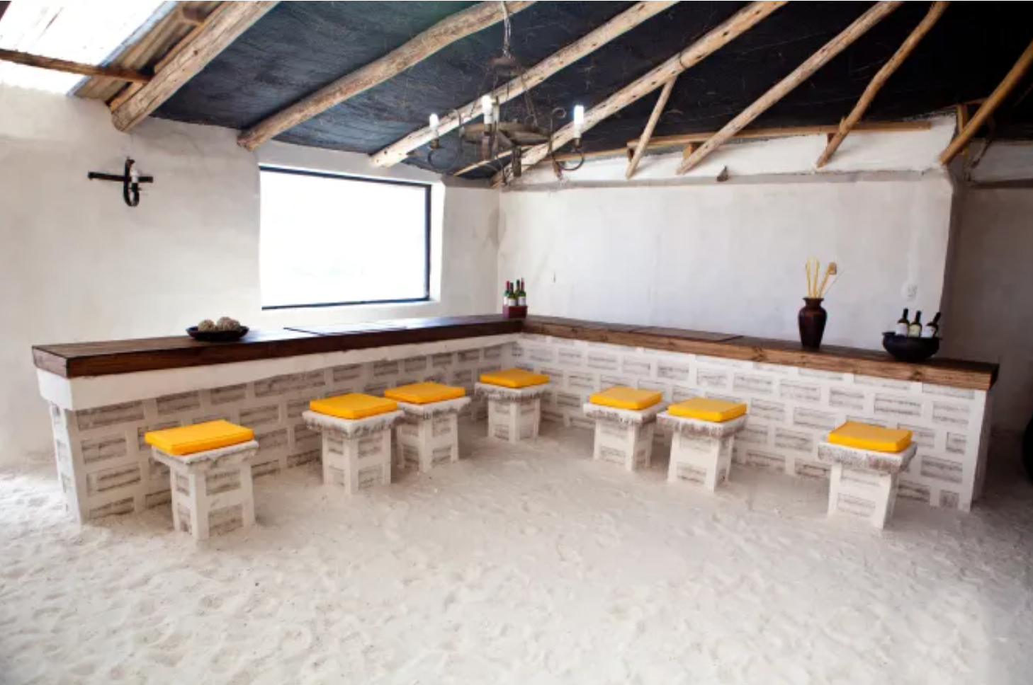 قصر نمکی؛ نگاهی به عجیب‌ترین هتل جهان که تماماً از نمک ساخته شده است + ویدئو