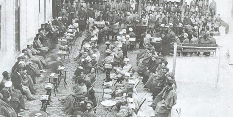 (تصویر) تصویری قدیمی از جشن نیمه شعبان در دوره قاجار