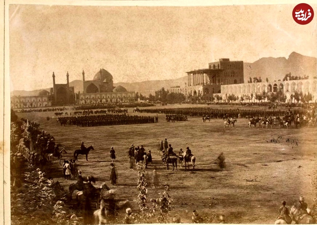 (تصاویر) سفر به عصر قاجار؛ رژه در «نقش جهان» و پروژه‌های عمرانی ناصرالدین‌شاه!