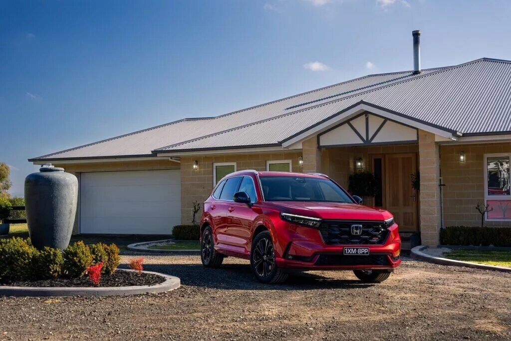 یک خودروی ژاپنی به جمع وارداتی‌ها پیوست