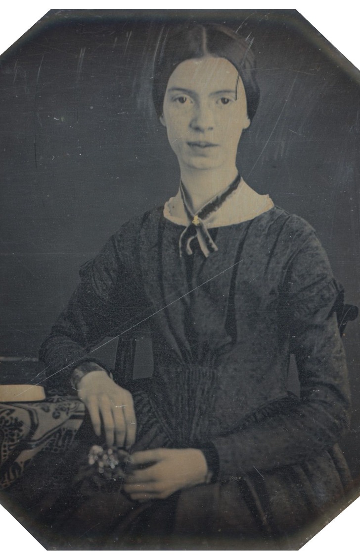 تیلور سوییفت با خانم شاعر مشهور فامیل از آب درآمد