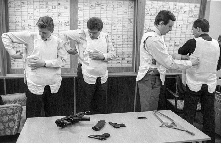 یک روان درمانگر، یک کشیش، بهترین دوست و یک دشمن؛ کا گ ب چگونه به جذب نیرو می‌پرداخت و چه تکنیک‌ها و روش‌هایی را برای انجام عملیات اطلاعاتی بکار می‌برد؟ /