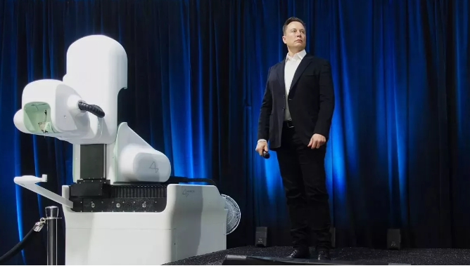 (تصویر) همکار ایرانی ایلان ماسک؛ طراح ربات جراح نورالینک!