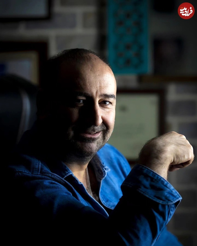 (تصویر) رونمایی «بهبود فریبا» سریال پایتخت از تیپ و چهره جدیدش در ۵۰ سالگی