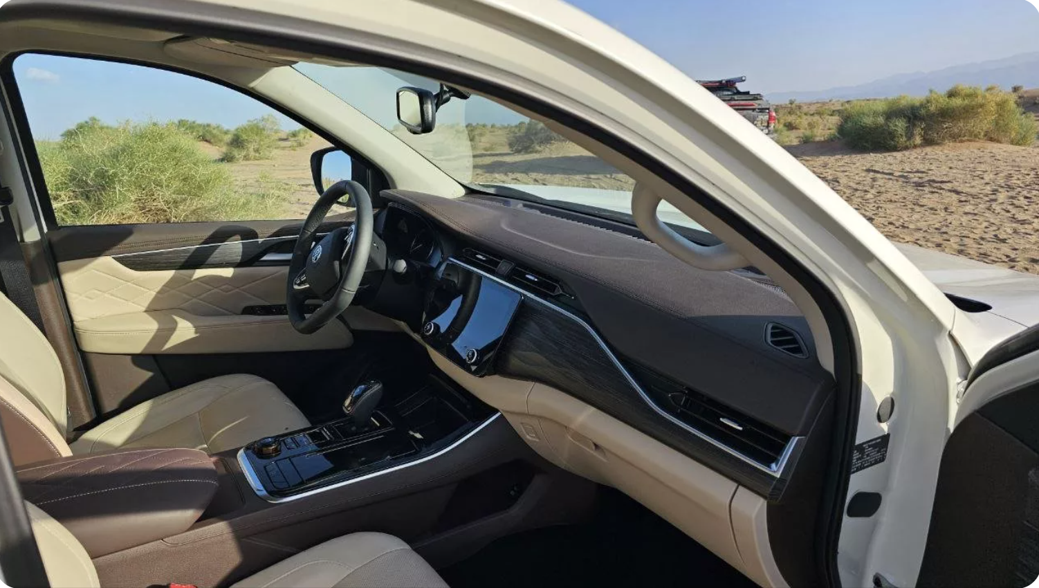 تست و بررسی مانیان ترا در کویر؛ محصولی چند ملیتی از هولدینگ رنو نیسان میتسوبیشی