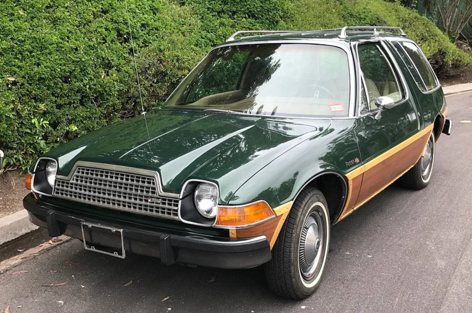 ۱۵ مورد از زشت‌ترین خودرو‌های تاریخ؛ ماشین‌هایی که برای سوپرمدل بودن طراحی نشده‌اند در حال تکمیل