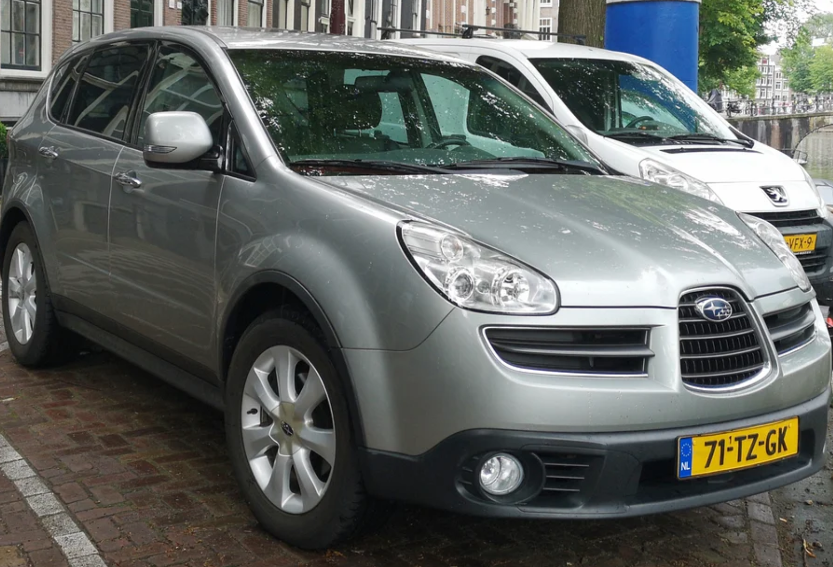 ۱۵ مورد از زشت‌ترین خودرو‌های تاریخ؛ ماشین‌هایی که برای سوپرمدل بودن طراحی نشده‌اند در حال تکمیل