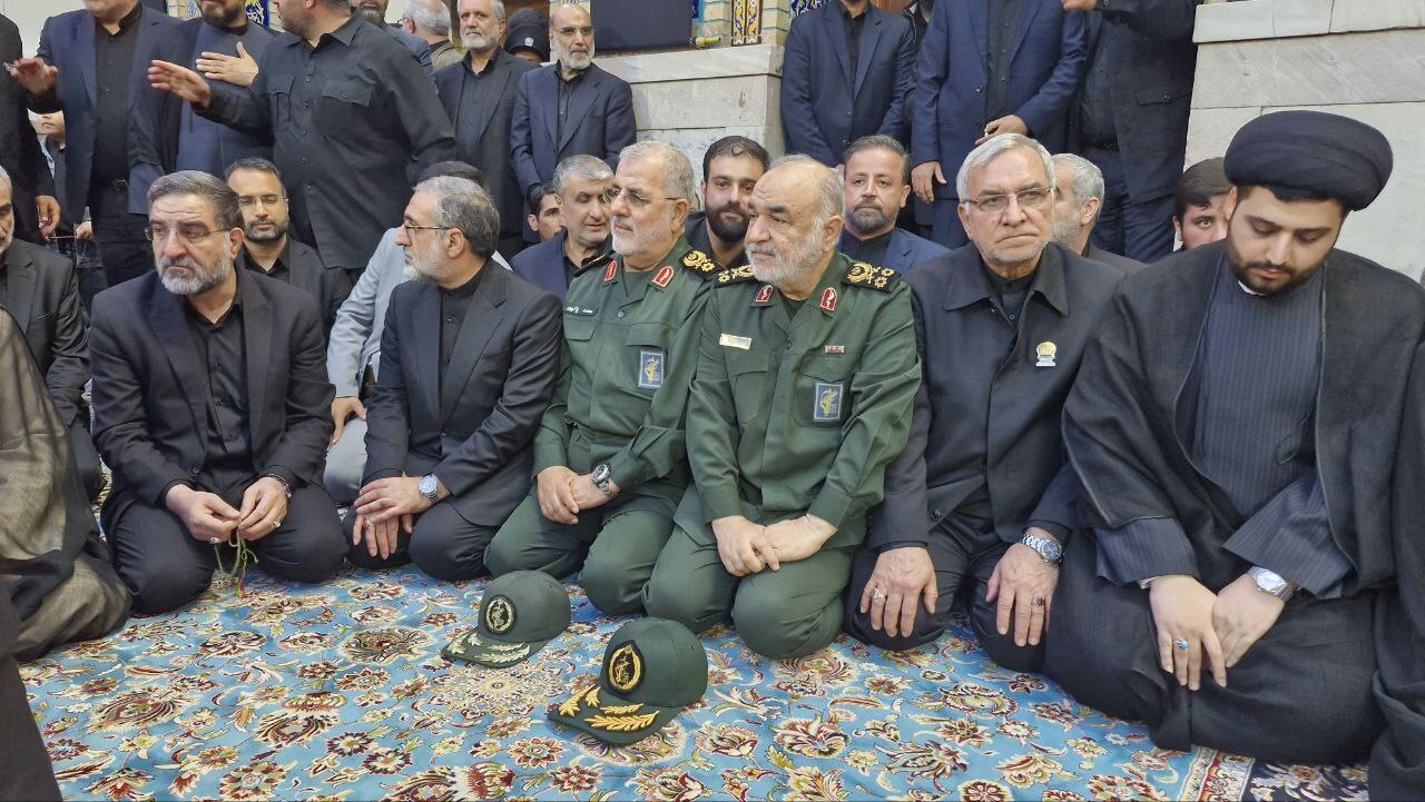 جزئیات مراسم بدرقه و خاکسپاری رئیسجمهور و همراهان جزئیات مراسم بدرقه و خاکسپاری رئیسجمهور و همراهان