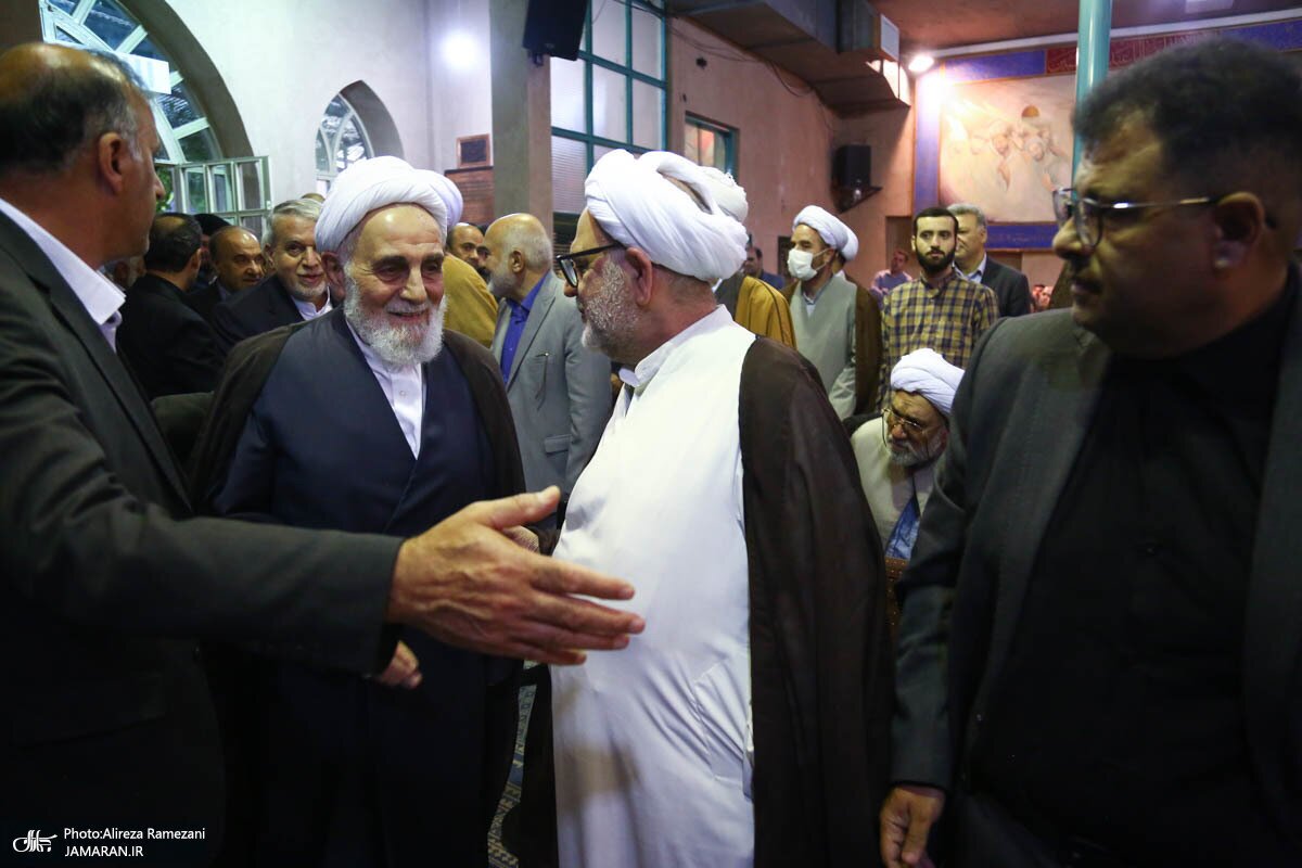 (عکس) حضور چهره‌های سرشناس سیاسی در مراسم سالگرد مرحوم دعایی