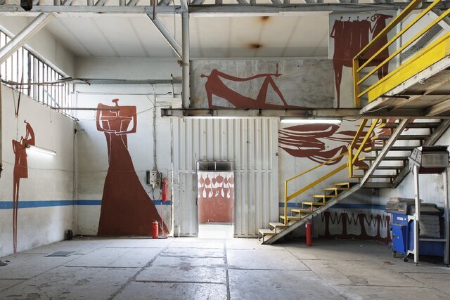 ماجرای نقاشی‌های سرخ بر دیوار‌های تهران چیست؟ مخفیگاه «میرزا حمید» پیدا شد