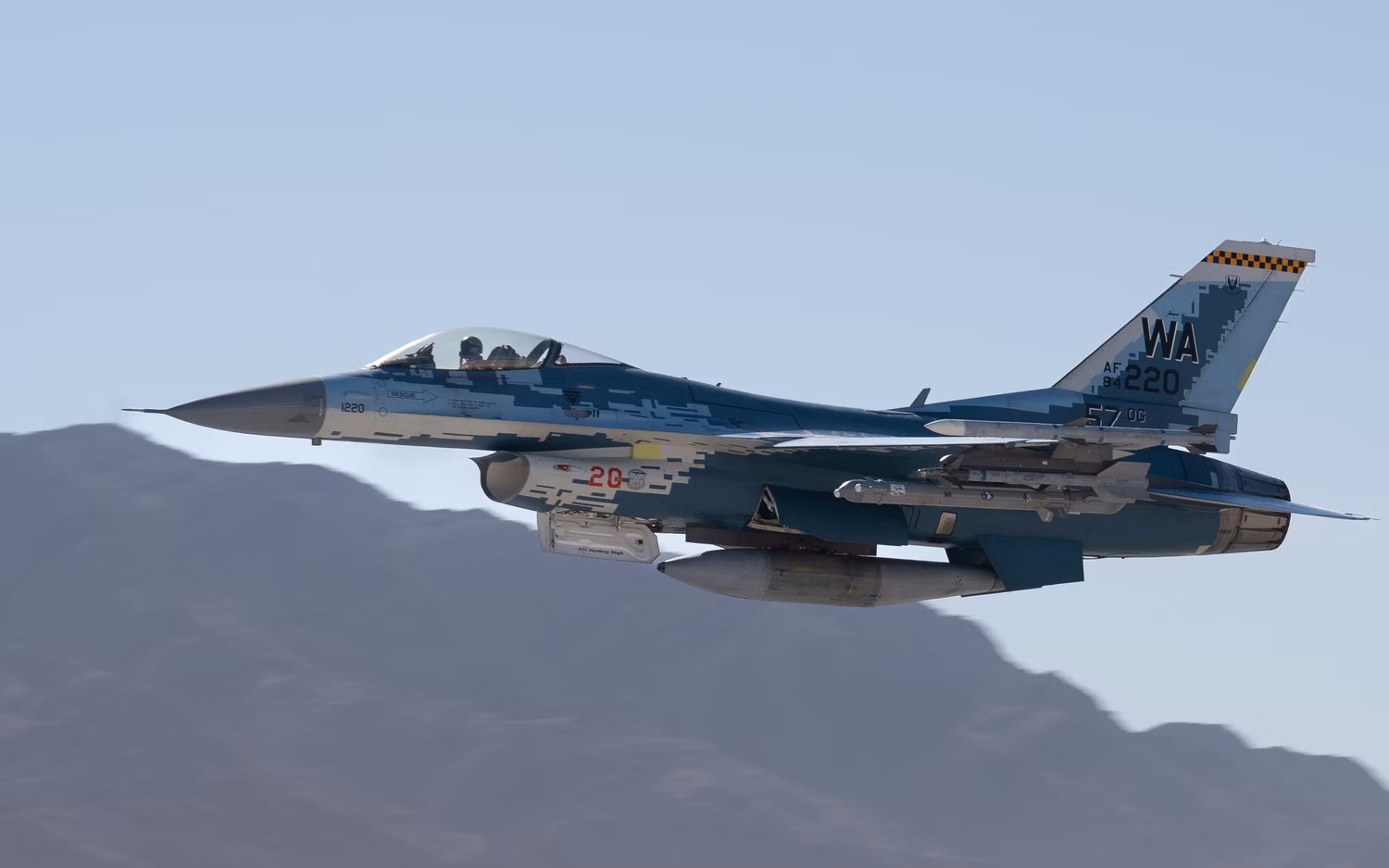 تفاوت‌های کلیدی بین جنگنده‌های F-۱۶ Fighting Falcon و F-۲۲ Raptor