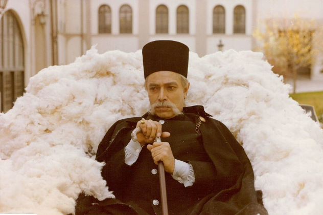 سرنوشت عجیب بازیگران فیلم «کمال‌الملک» | فوت همه بازیگران اصلی، جز یک نفر!