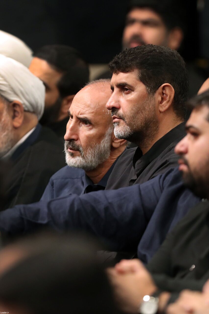 (تصویر) چه کسانی در صف اول مراسم بیت رهبری بودند؛ حمید نوری هم حضور داشت