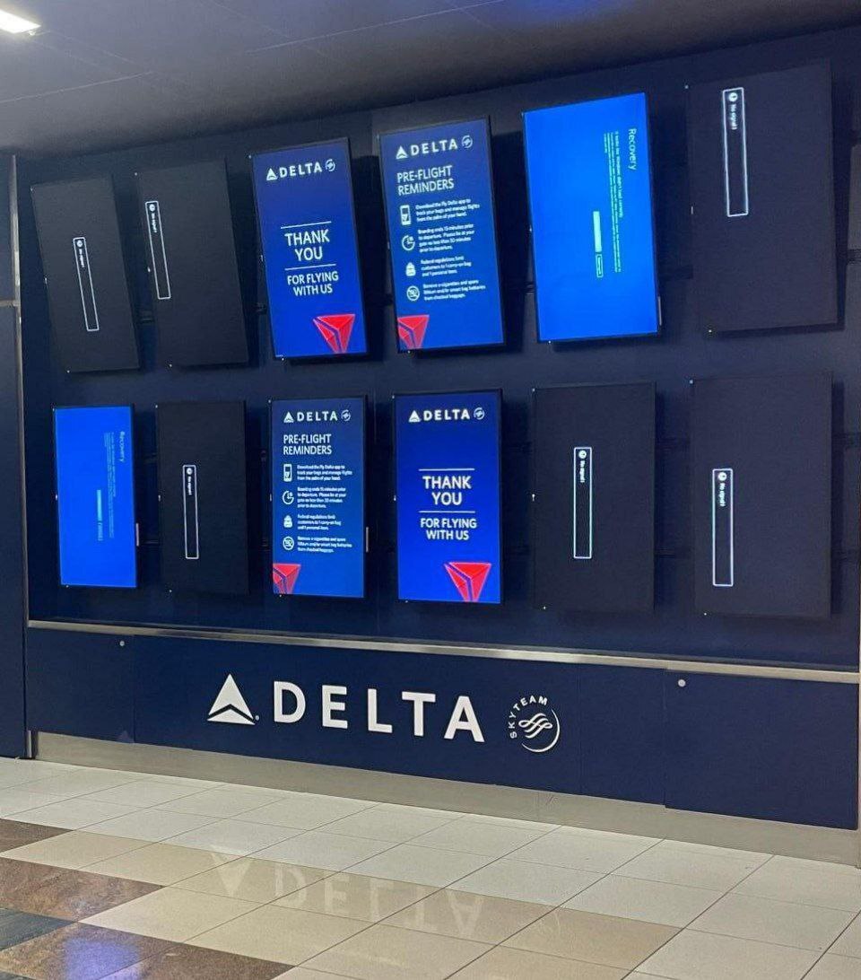 اختلال فنی جهانی فعالیت فرودگاه، بانک‌ها و بیمارستان‌ها را مختل کرد