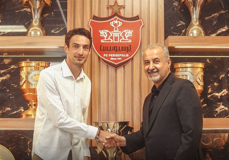 گئورگی گولسیانی قراردادش را با پرسپولیس امضا کرد
