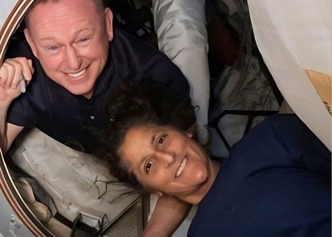 (تصویر) فضانوردانی که در فضا گرفتار شده اند!