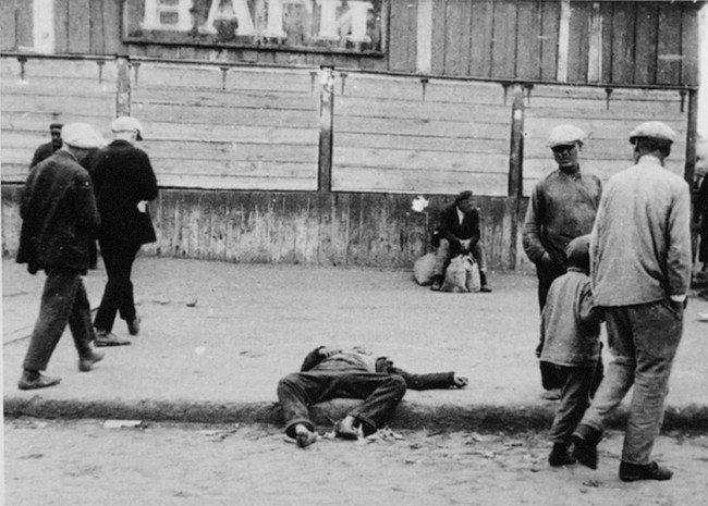 جنایت هولودومور؛ قحطی عامدانه استالین که مردم اوکراین را دیوانه و انسان خوار کرد ///
