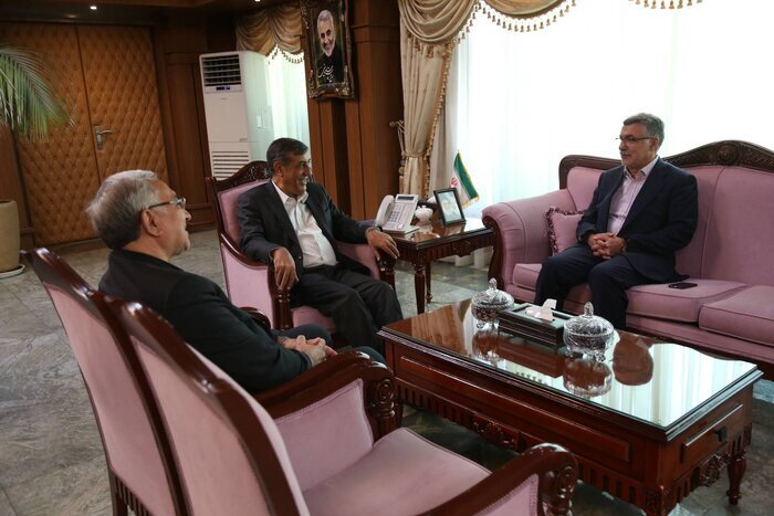 ظفرقندی، فعالیت رسمی خود را در وزارت بهداشت آغاز کرد