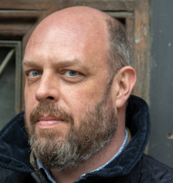 بازداشت پاول دوروف پرسش های ناخوشایندی را مطرح می سازد/ بازداشت پاول دوروف چه پرسش های ناخوشایندی را مطرح می سازد؟/ بازداشت مدیر تلگرام در فرانسه؛ راه حلی قرن بیستمی برای مشکلی قرن بیست و یکمی/ تکرار بازی موش و چکش کرملین علیه دوروف این بار توسط دولت فرانسه