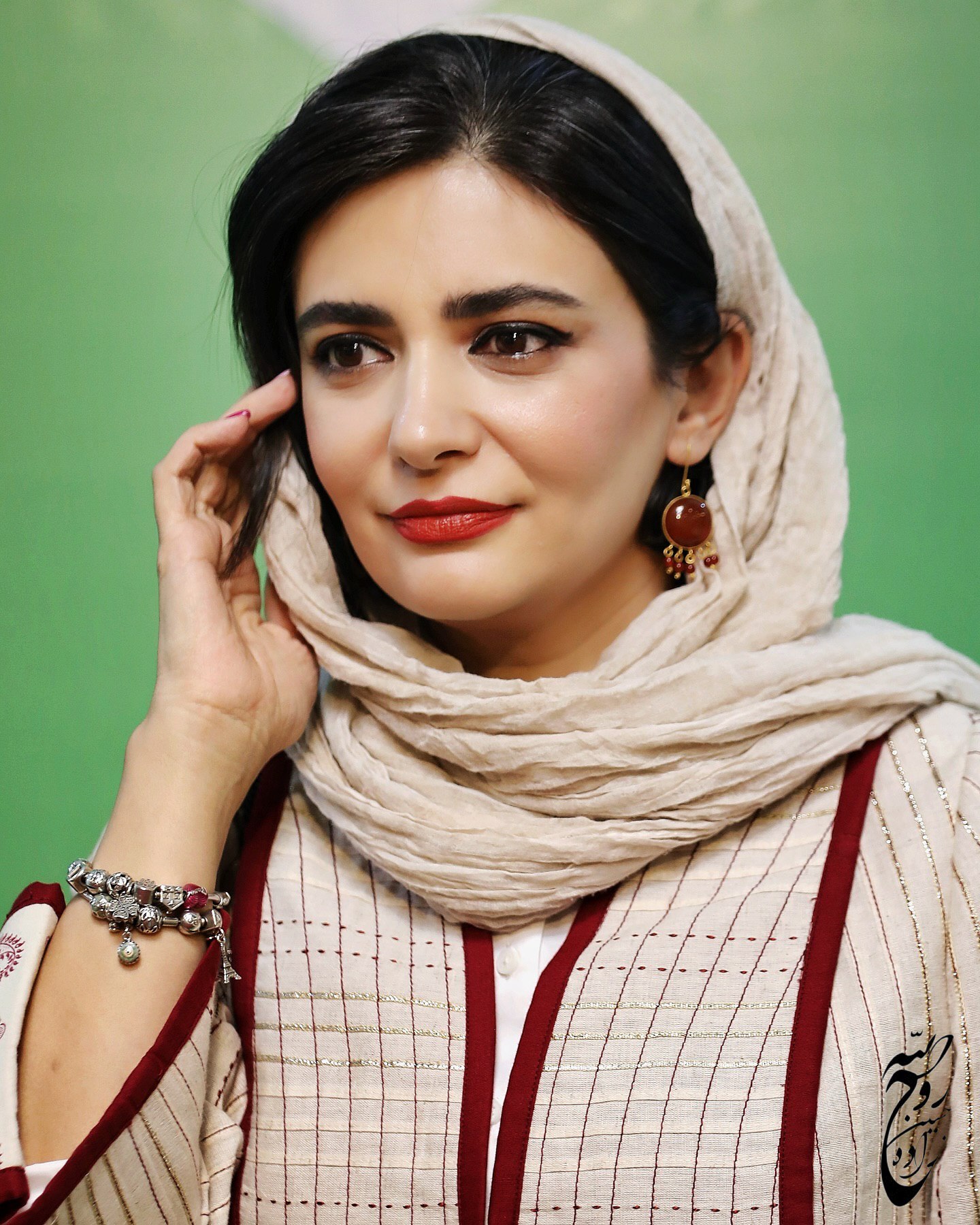 (تصویر) لیندا کیانی جذاب‌تر از همیشه با استایل سنتی