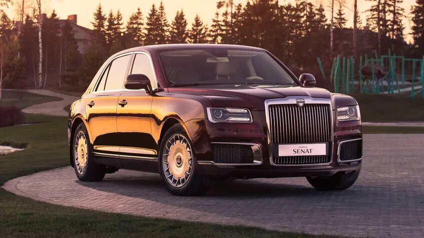 از داشبورد چرخشی تا سقف کهکشانی / آپشن‌هایی که به اندازه یک خودرو قیمت دارند