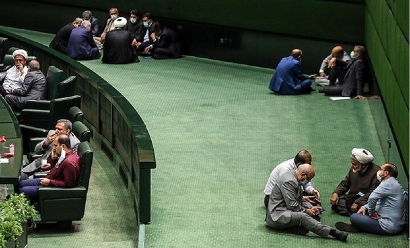 تعطیلی پنجشنبه‌ها، چرخش ناگهانی مجلس و غافلگیری تجار