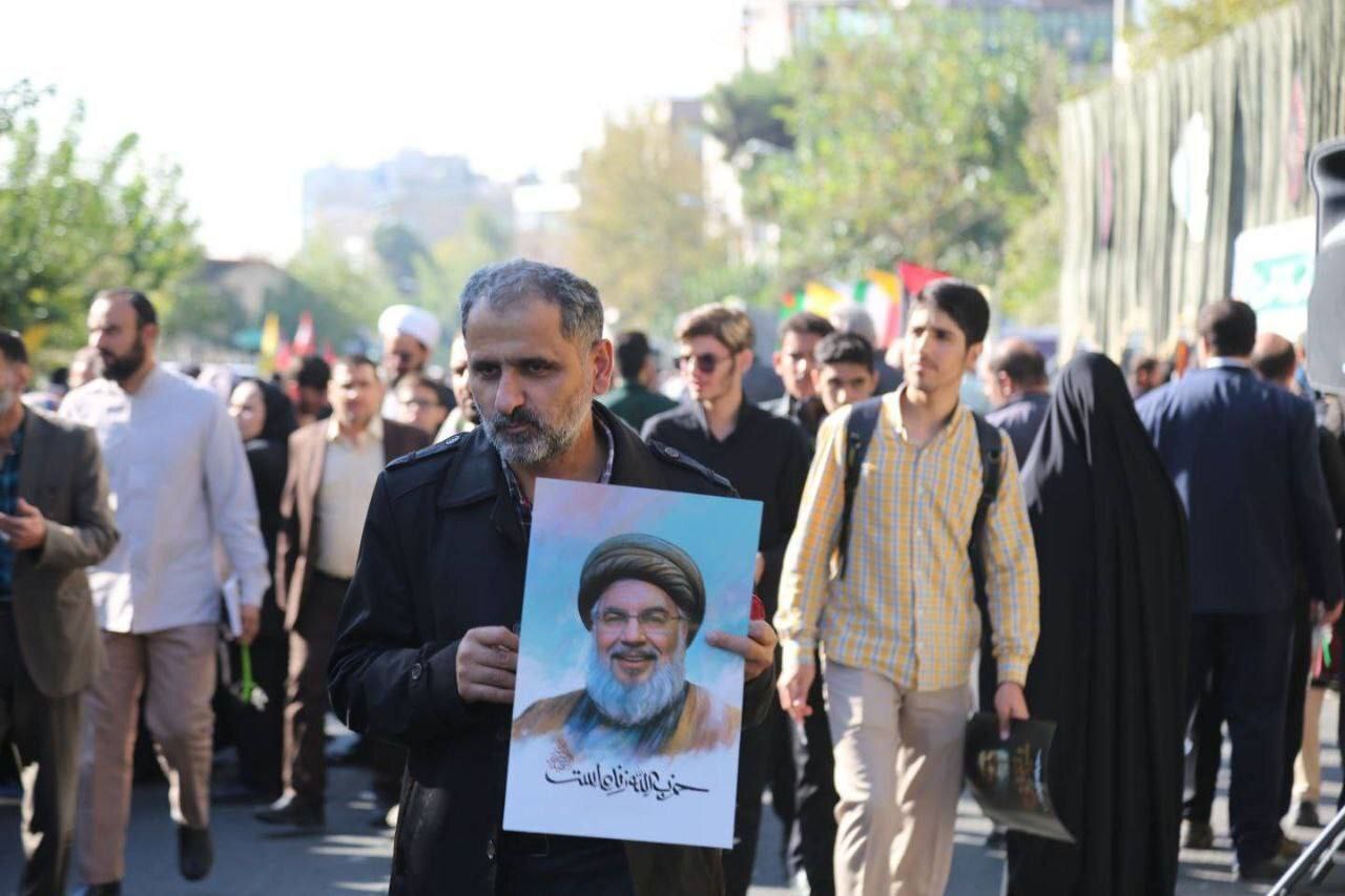 حاشیه و متن نماز جمعه امروز حاشیه و متن نماز جمعه امروز