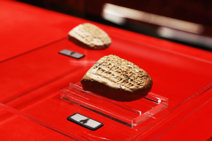 گِل‌نِبِشته‌های هخامنشی به ما چه می‌گویند؟////