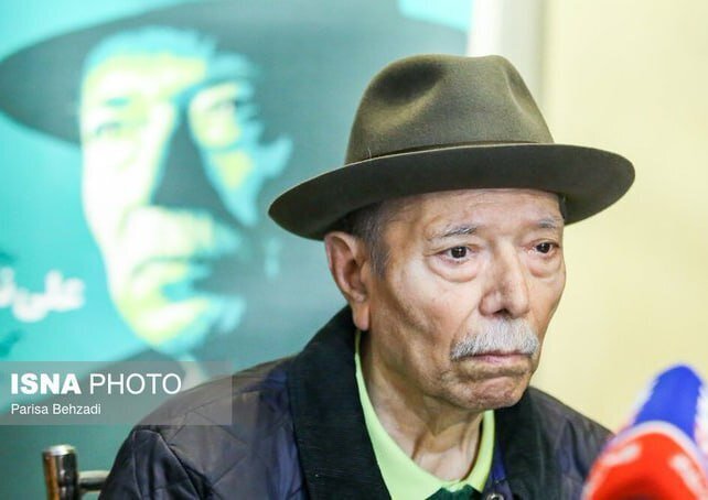 تصویری جالب از شباعت استاد علی نصیریان و یک هنرمند ژاپنی!