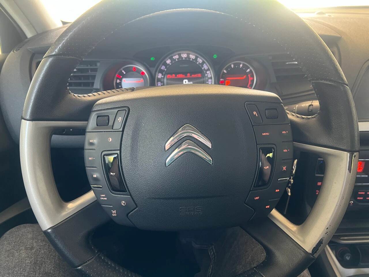 (ویدئو) فرمان بوگاتی توربیون کپی از آب درآمد!