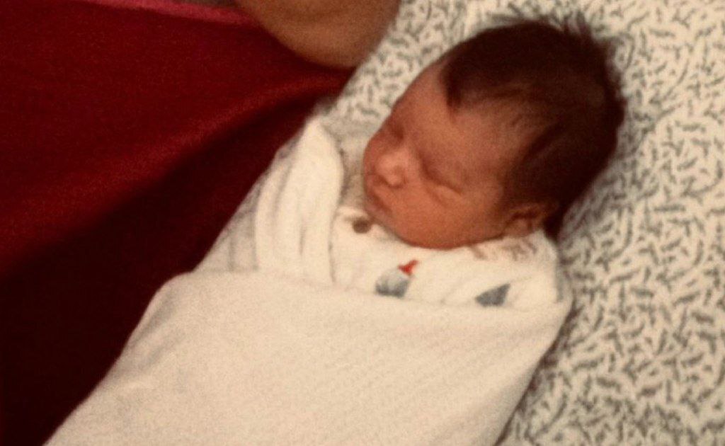 اولین عکس منتشرشده از فرزند پگاه آهنگرانی (تصویر)