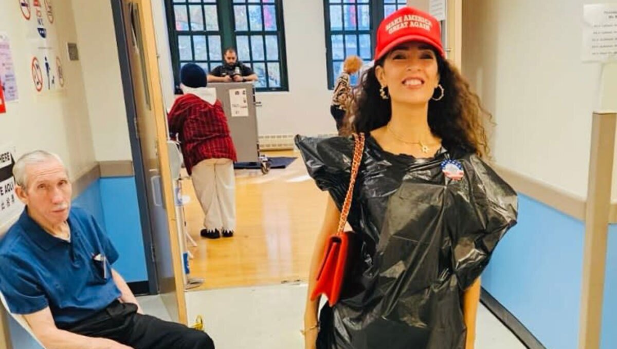 طرفدار ترامپ با پوشش عجیب پای صندوق رای رفت (عکس)