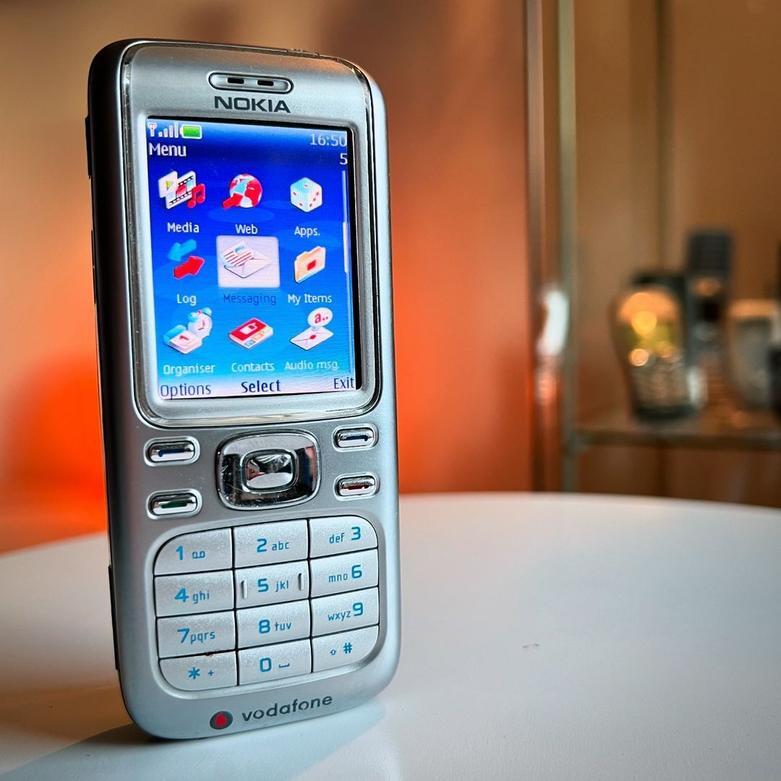 نوکیا ۶۲۳۴، یک کلاسیک از سال ۲۰۰۵ (تصاویر)