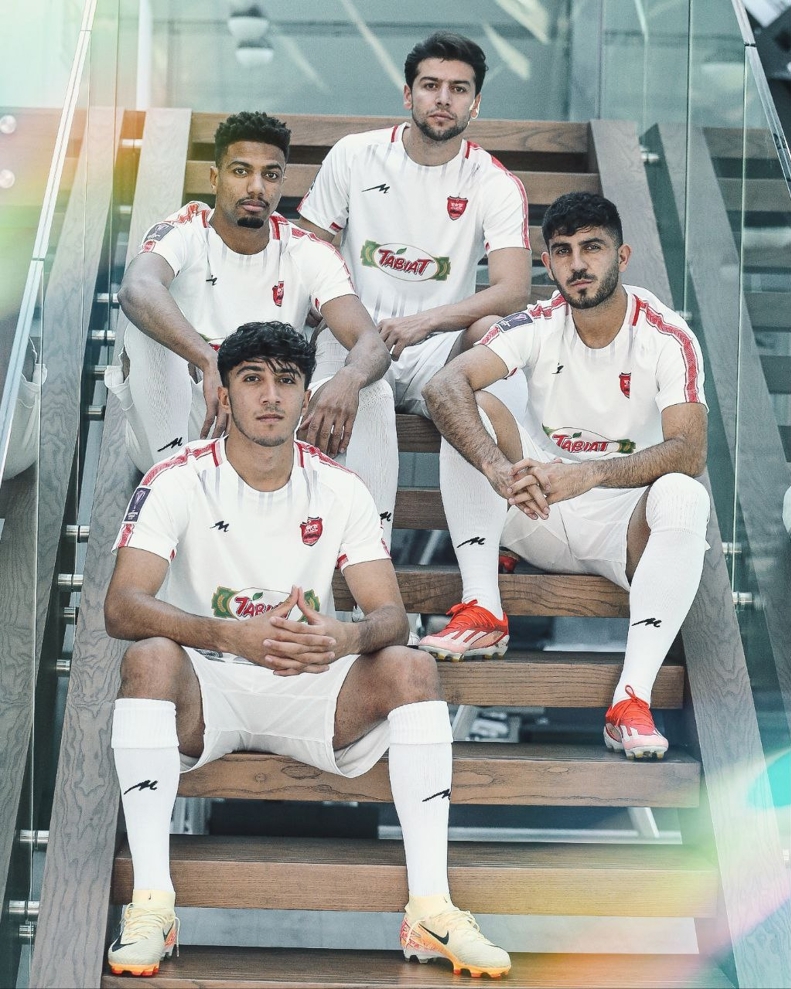 (عکس) کیت سوم پرسپولیس رونمایی شد