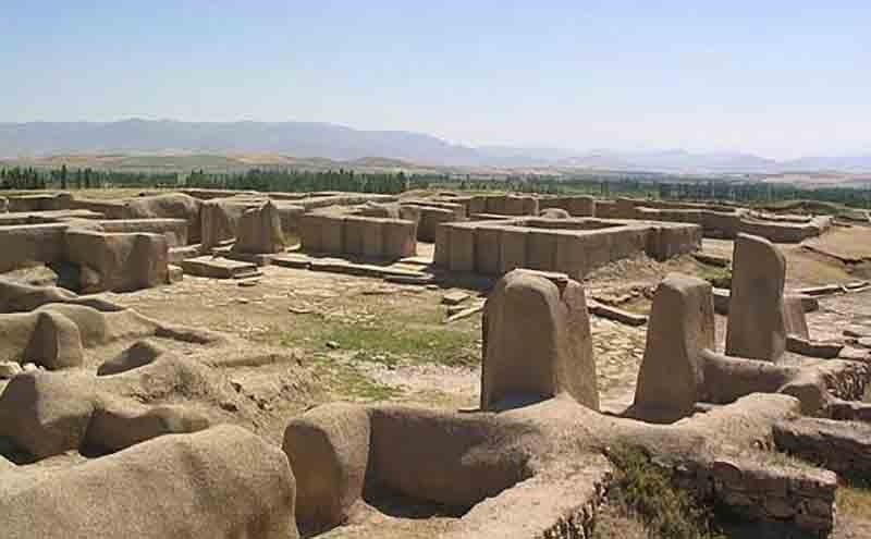 همسفر با آنوبانی‌نی به سرزمین باستانی لولوبی‌ها؛ حیرت‌انگیزترین آثار باستانی آذربایجان غربی که باید ببینید/////