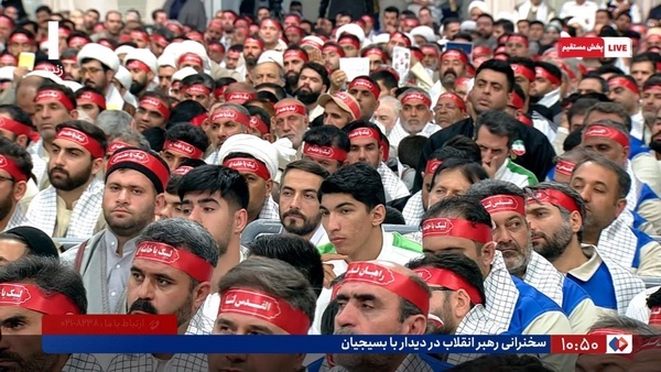 (عکس) دیدار مدال آور المپیک با رهبر انقلاب