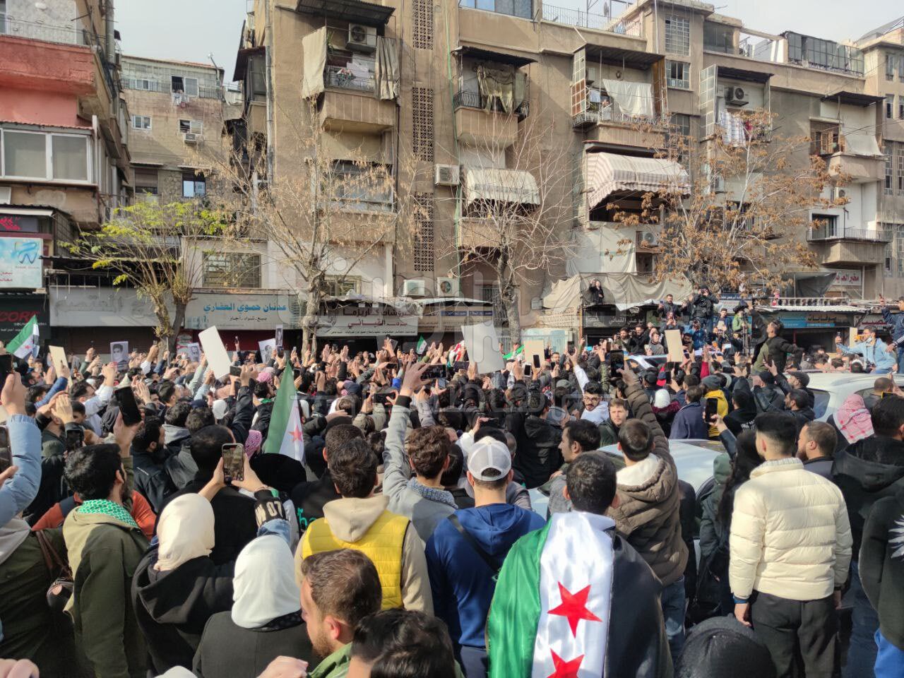 (ویدئو) تشییع جنازه مازن حماده، مخالف سرشناس بشار اسد (ویدئو) تشییع جنازه مازن حماده، مخالف سرشناس بشار اسد