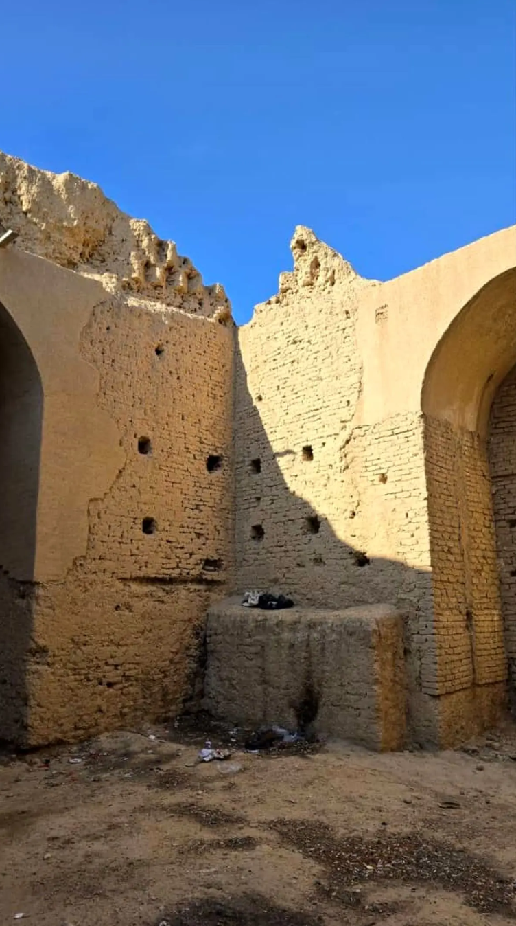 وضعیت نامناسب گنبد زنگوله دامغان؛ معاون میراث‌فرهنگی سمنان: گنبد ایلخانی مشکل سازه‌ای ندارد