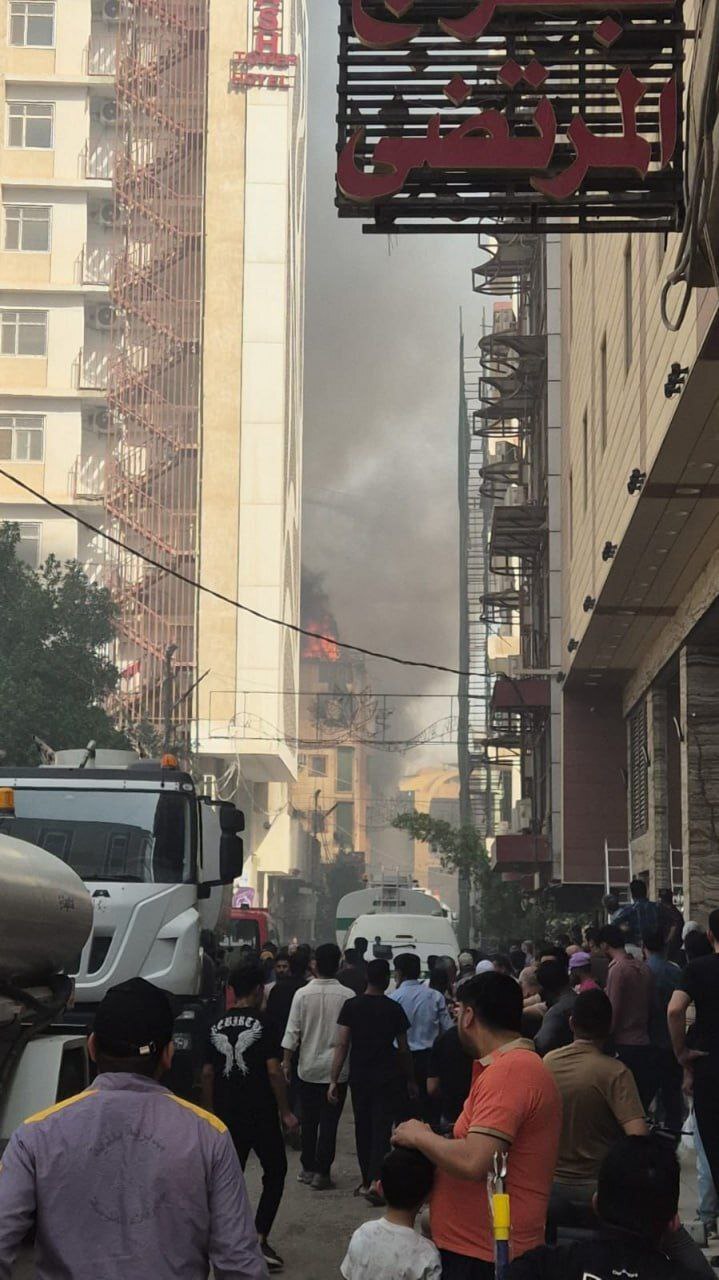 آتشسوزی وحشتناک یک هتل در کربلا آتشسوزی وحشتناک یک هتل در کربلا