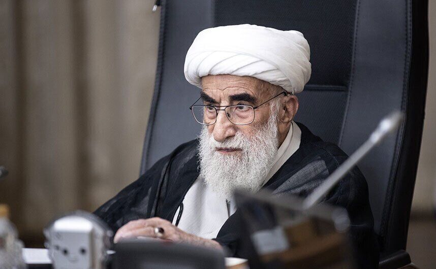  آیت‌الله جنتی: هر کس و به هر طریقی که می‌تواند باید در کاهش آلام مظلومان غزه اقدام کند
